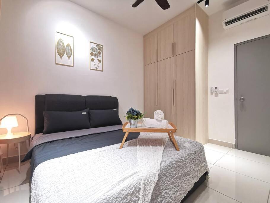 4 Traders Garden 1 Bedroom Pool View Netflix Wifi Cheras Exteriér fotografie